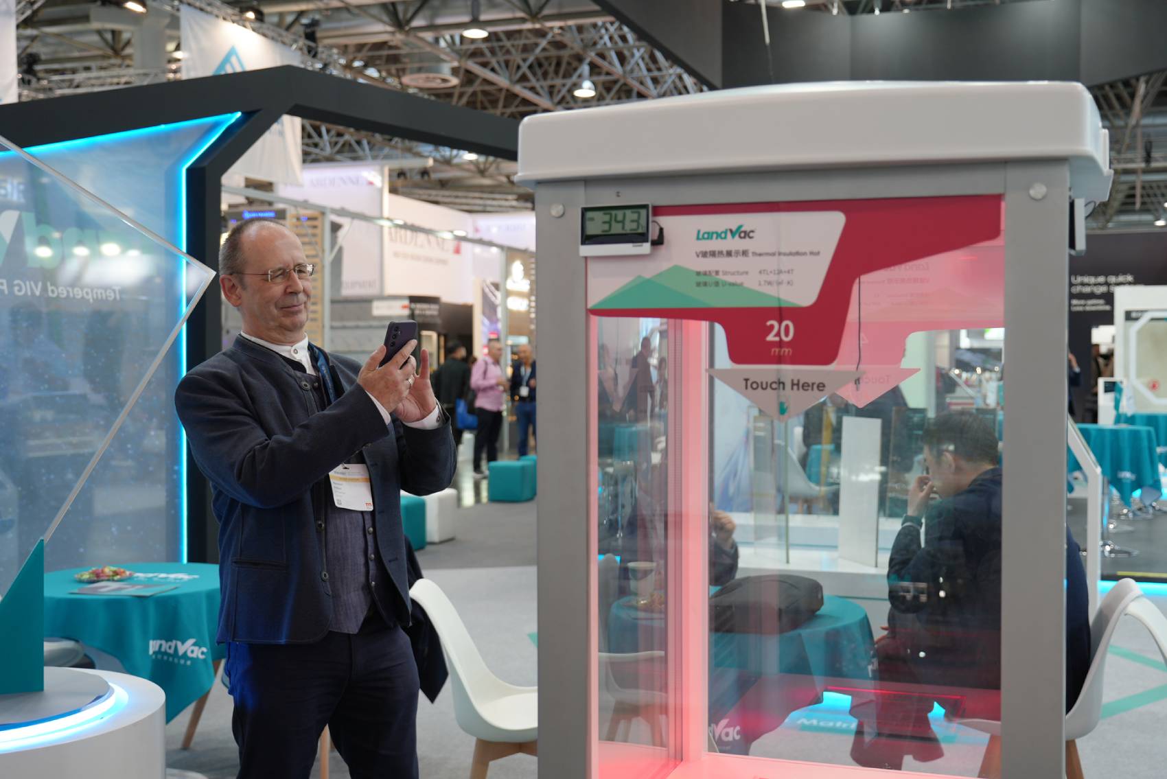 Glasstec 2026 | 赴约全球玻璃盛会，兰迪首日精彩抢先看